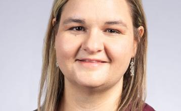 Dr. Amanda Durbak